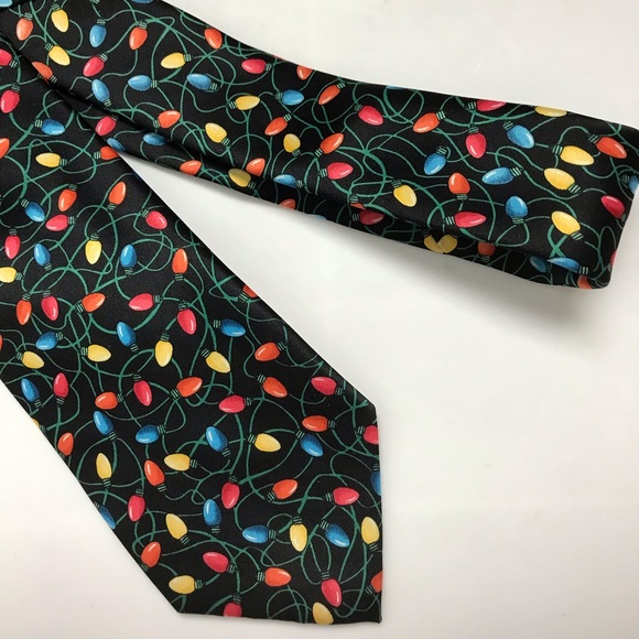 Noel Holiday Lights Tie - Picture 4 of 6